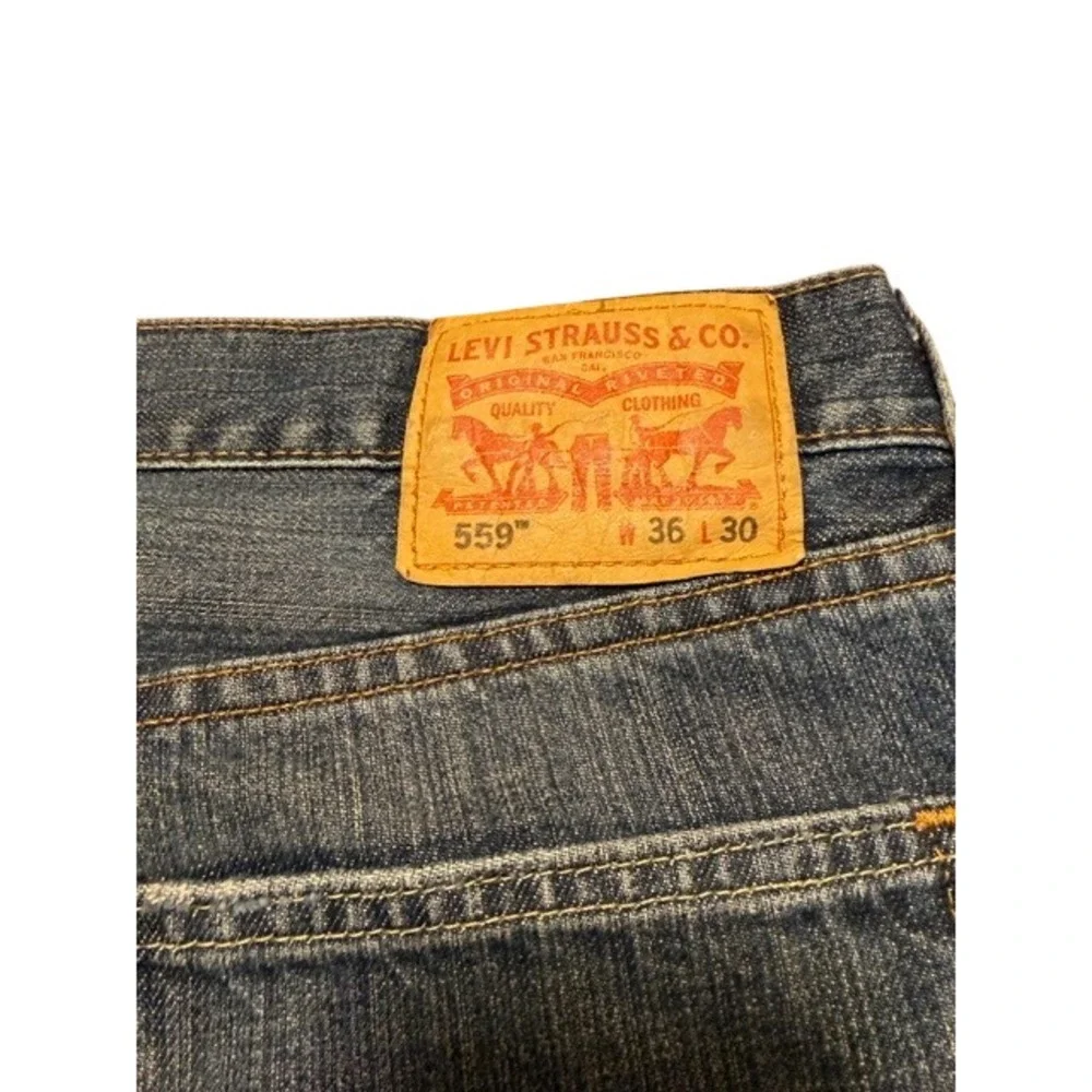 Levis 559‎ Relaxed Straight Jeans Mens 36x30 Blue Medium Wash Denim 00559-0442